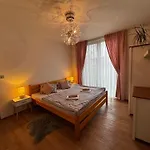 Villa Lilac Luxury Villa Prague *