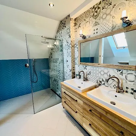Lilac Luxury Prague فيلة *