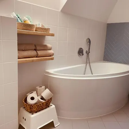 Villa Lilac House - Holiday And Relaxation House Ohrobec