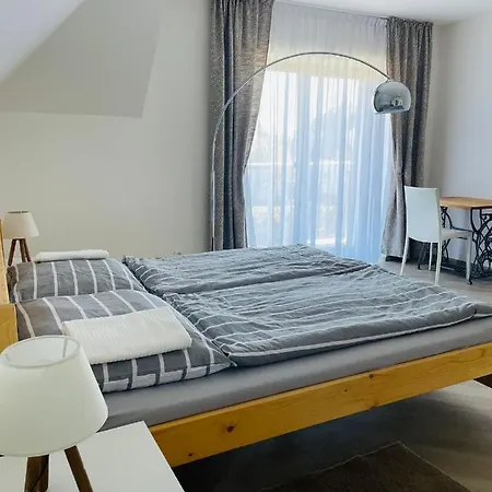 Lilac Luxury Prague فيلة *