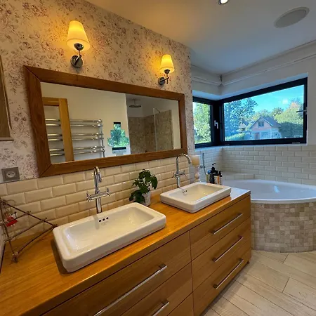 Lilac Luxury Prague Villa Ohrobec
