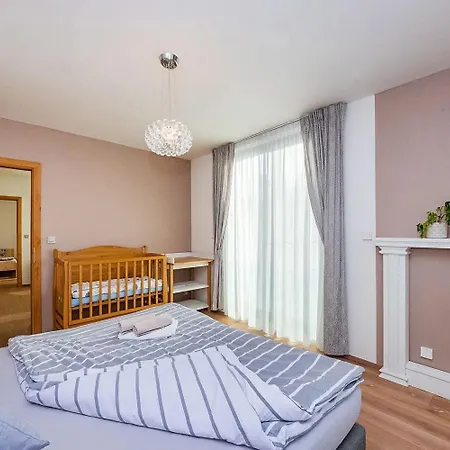 Villa Lilac Luxury Prague Ohrobec